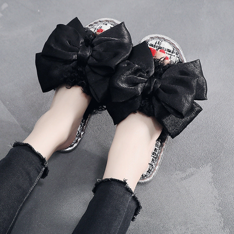Nicole – Chaussons Douillets avec Grand Détail de Nœud
