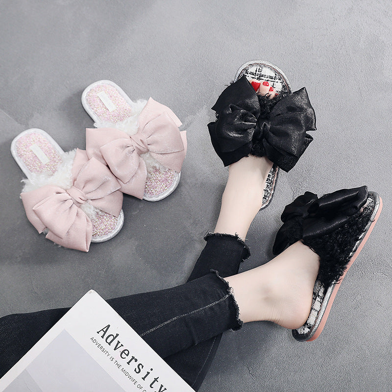 Nicole – Chaussons Douillets avec Grand Détail de Nœud