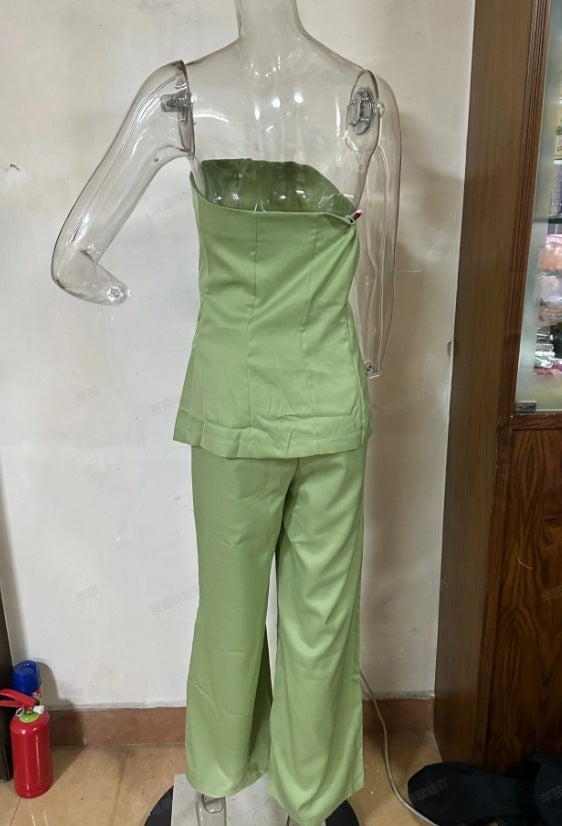 Sarah – Élégant Costume Femme avec Boutons