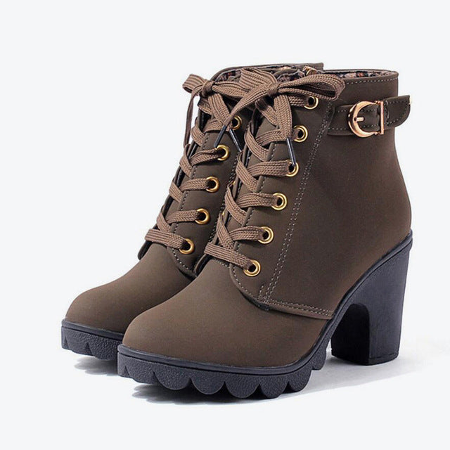 Matthew – Bottines croisées avec Martin Boots