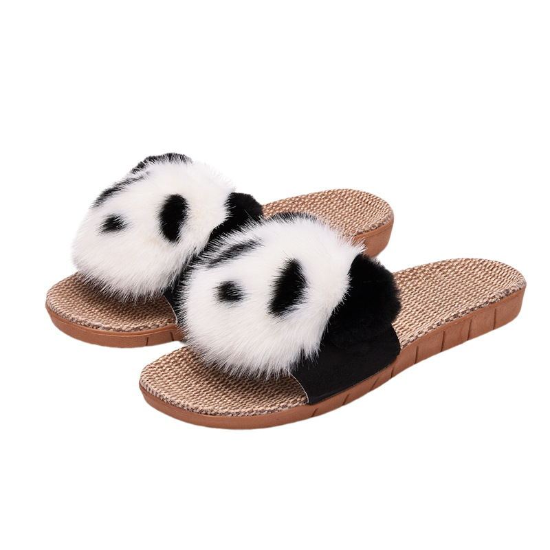 Christine – Chaussons Doux avec Design Panda