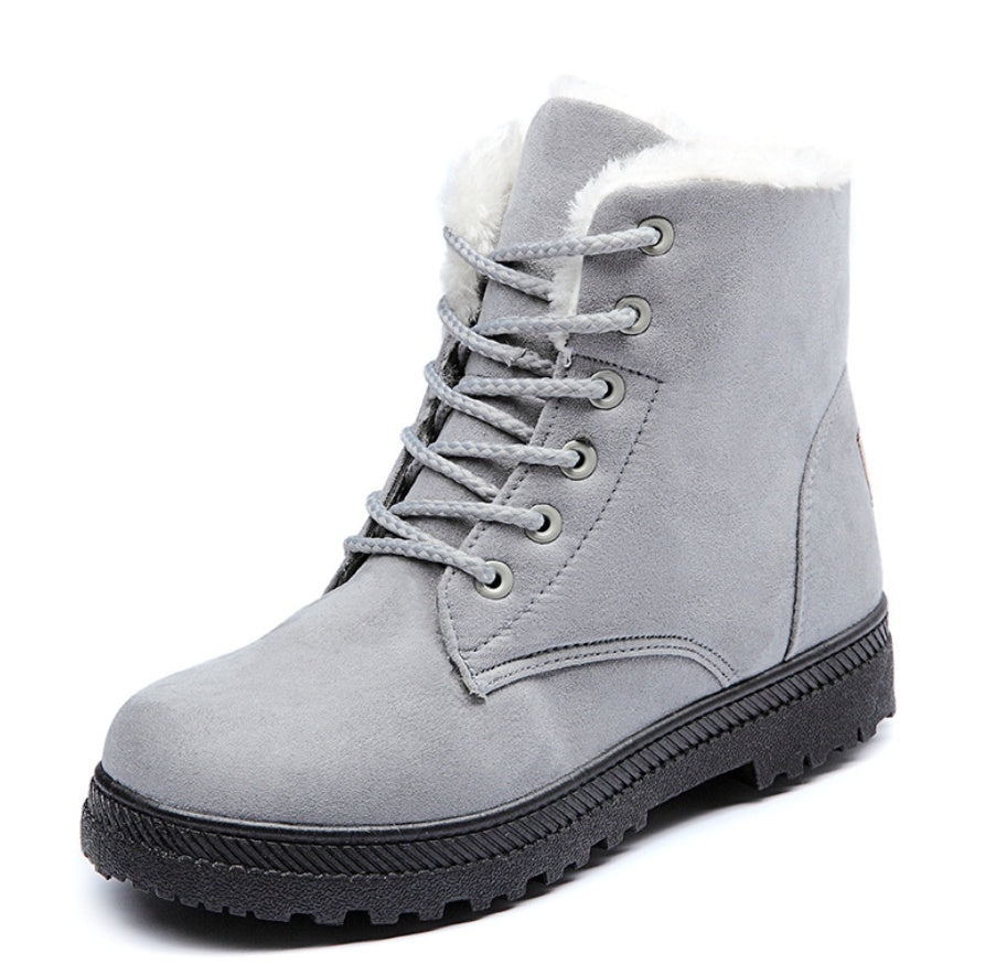Julie – Bottes d'hiver plates pour femmes en grandes tailles en peluche vegan