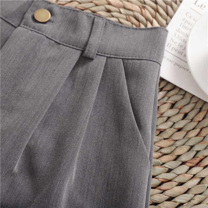 Emily – Shorts Décontractées à Jambes Larges et Revers