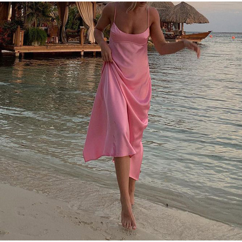 Lydia – Élégante Robe Longue en Satin avec Fines Bretelles pour Femme