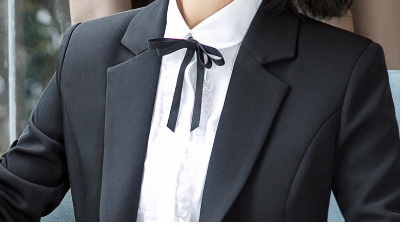 Dawn – Élégant Costume Femme d'Affaires
