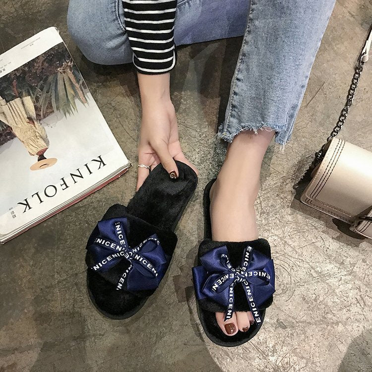 Kelly – Chaussons Unis pour Femmes