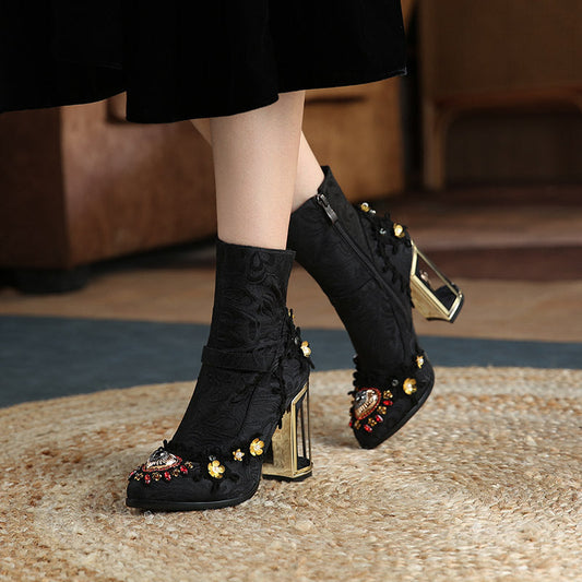 Catherine – Bottes Femme Brodées avec Perles et Fermeture Éclair