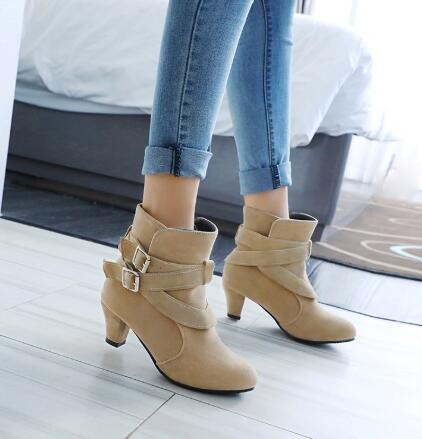 Amy – Chaussures à Talons Hauts Chaudes pour Femmes avec Bottines