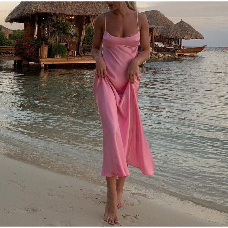 Lydia – Élégante Robe Longue en Satin avec Fines Bretelles pour Femme