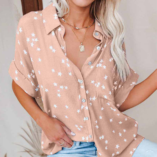 Kathryn – T-shirt court à motif étoilé et col en V