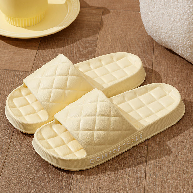 Nick – Chaussons Doux à Motif Carreaux