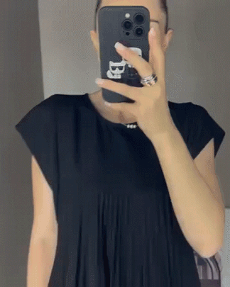 Natasha – Robe Plissée Sans Manches